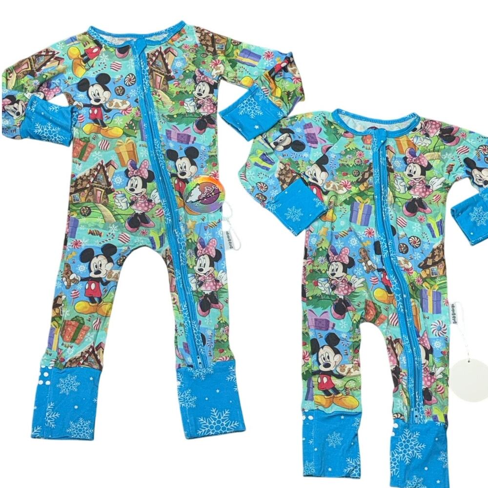 NWT Mickey & Minnie Christmas Bamboo Zip Onesie Disney 6-12 Months Grippy Feet - Picture 9 of 14